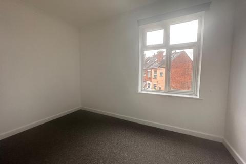 3 bedroom house to rent, Findon Street, Kidderminster, DY10
