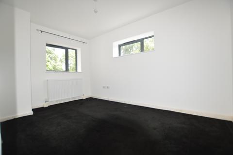 2 bedroom flat to rent, Lennard Road Croydon CR0