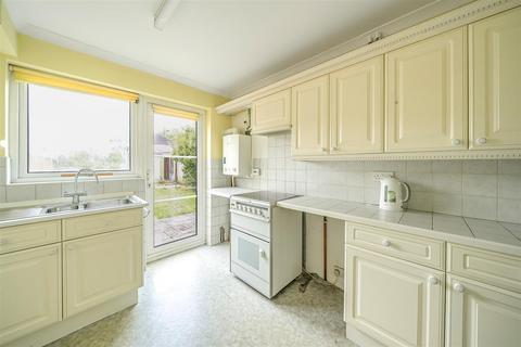 3 bedroom terraced house for sale, Cardinal Avenue, Kingston Upon Thames KT2