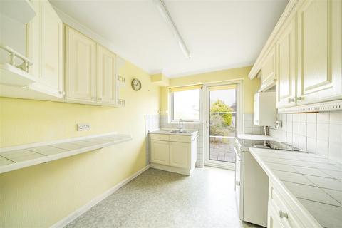 120 Cardinal Avenue, Kingston Upon Thames, KT2 5SA