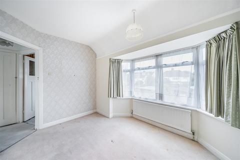 120 Cardinal Avenue, Kingston Upon Thames, KT2 5SA