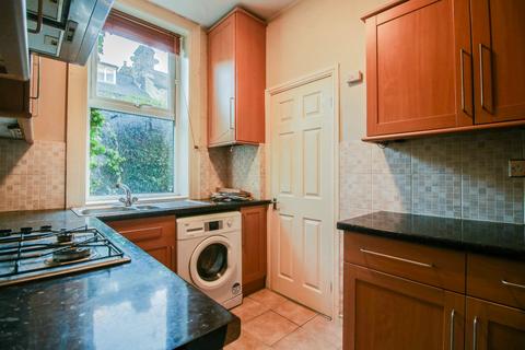 3 bedroom terraced house for sale, Nunthorpe Road, Rodley, Leeds, LS13