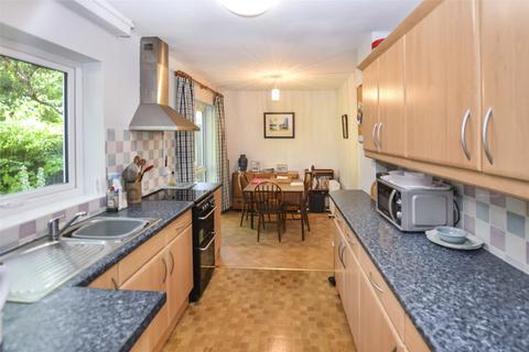 3 bedroom semi-detached house for sale, Whites Road, Hampshire GU14