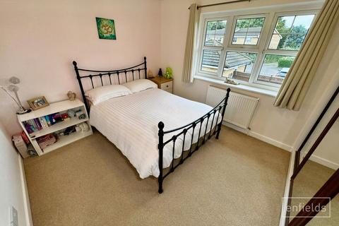 81 Barons Mead, Southampton, SO16 9TD