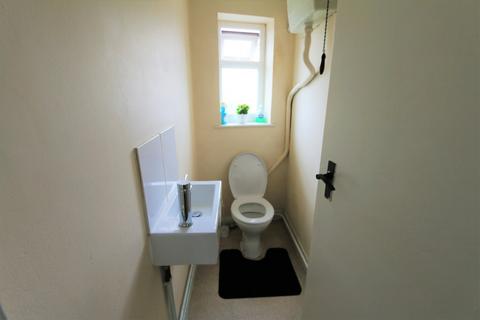 1 bedroom in a flat share to rent, Preston Road, Harrow, HA3