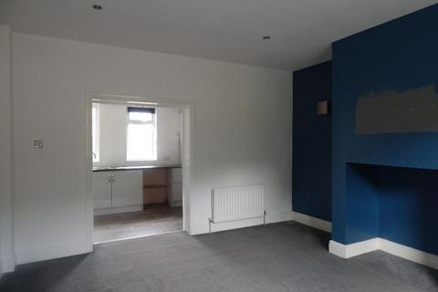 2 bedroom terraced house to rent, Highfield Terrace, Dewsbury