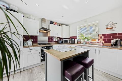 34 Fairey Way, Burton Latimer, Kettering, NN15 5GF