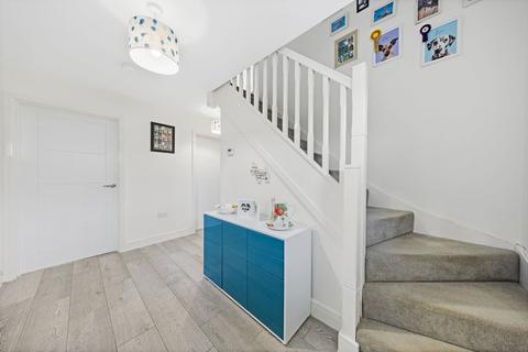 34 Fairey Way, Burton Latimer, Kettering, NN15 5GF