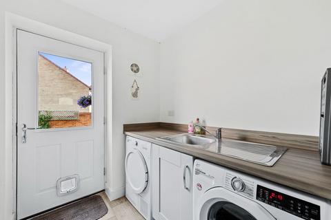 34 Fairey Way, Burton Latimer, Kettering, NN15 5GF