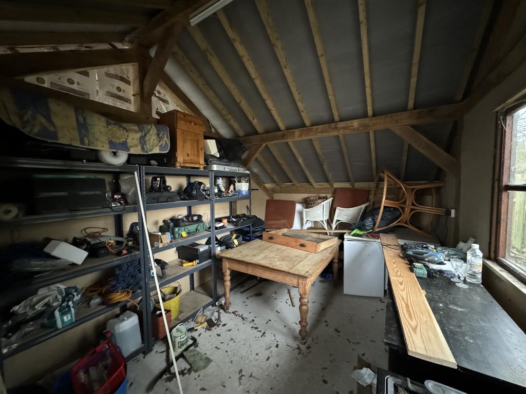 Garage/Store Room