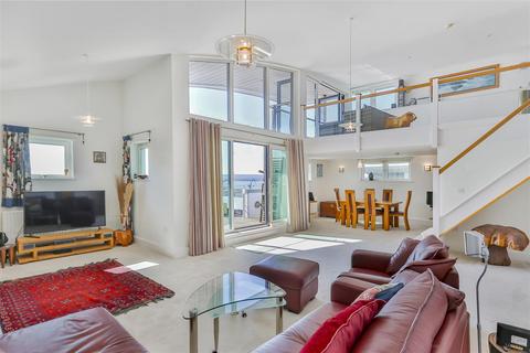 4 bedroom penthouse for sale, The Quay, Poole