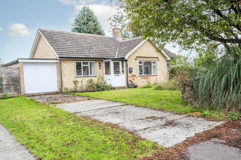 2 bedroom detached bungalow for sale, Jackson Road, Bledington