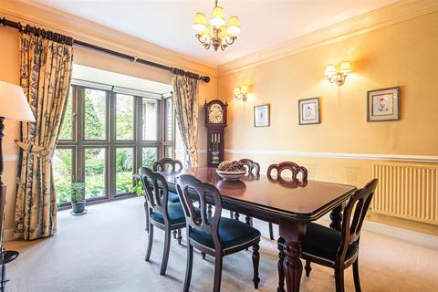 1 Knowle Green, Sheffield, S17 3AP