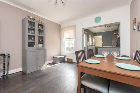 127 Colney Road, Dartford, DA1 1TG