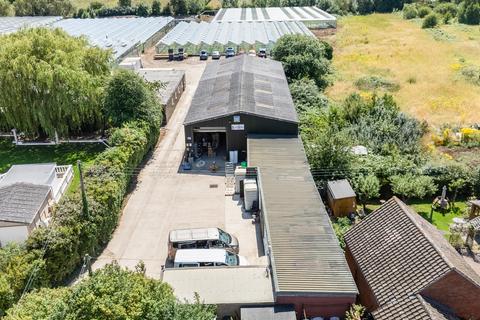 Industrial unit to rent, Bretforton Road, Badsey, Evesham