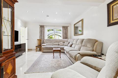 5 bedroom semi-detached house for sale, The Crescent, London W3