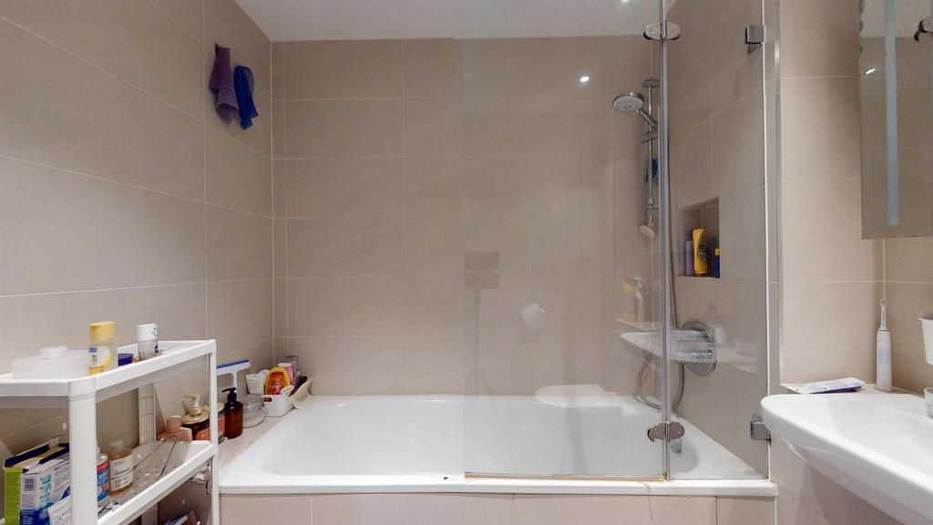 687fc321c70253a7e9fdd19e f797a28724771e586a6c6e449