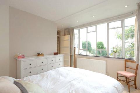 2 bedroom apartment for sale, Thurleigh Court, London SW12