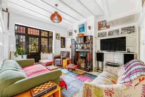 34 Regina Road, London, W13 9EF