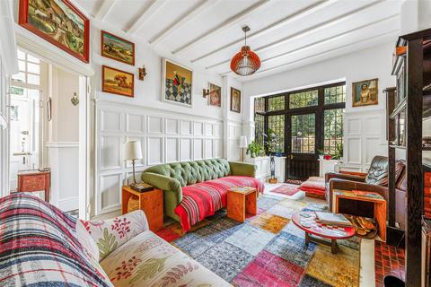 34 Regina Road, London, W13 9EF