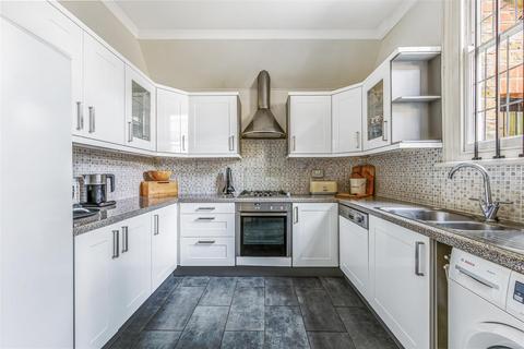 34 Regina Road, London, W13 9EF