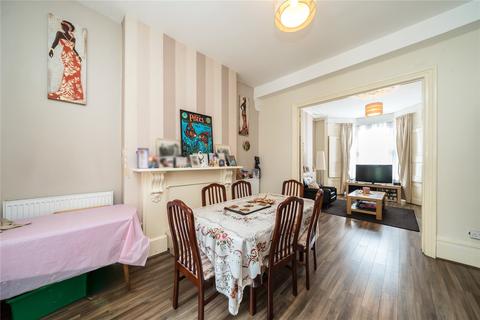 6 bedroom terraced house for sale, Saltoun Road, London SW2