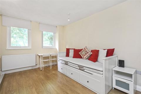 Studio to rent, Partington Close, London N19