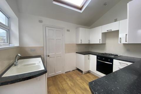 3 bedroom terraced house to rent, Argyle Street, Abercynon, Mountain Ash