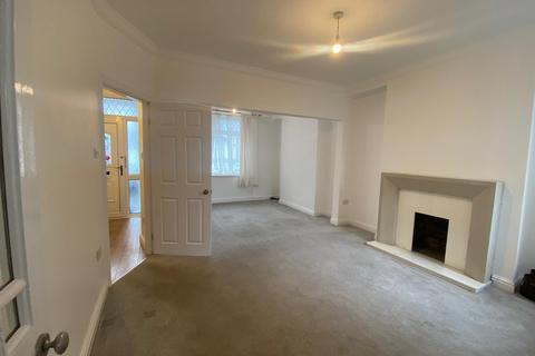 3 bedroom terraced house to rent, Argyle Street, Abercynon, Mountain Ash