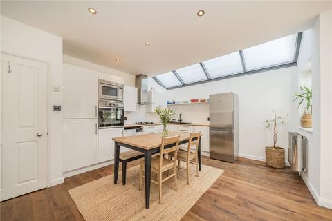 2 bedroom apartment for sale, London SW8