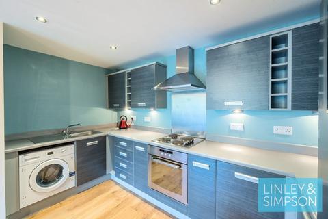 2 bedroom flat for sale, BOUVERIE COURT, LEEDS, LS9