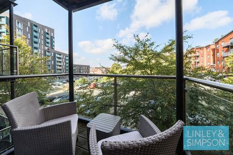 2 bedroom flat for sale, BOUVERIE COURT, LEEDS, LS9