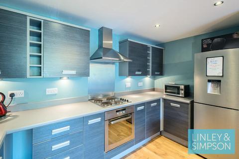 2 bedroom flat for sale, BOUVERIE COURT, LEEDS, LS9