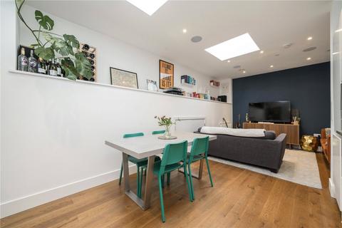 2 bedroom apartment for sale, Winchester Street, London W3