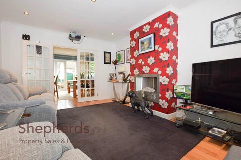 1 Drakes Close, Cheshunt, Waltham Cross, EN8 0PL