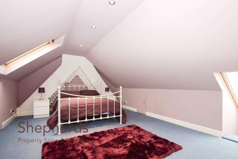 1 Drakes Close, Cheshunt, Waltham Cross, EN8 0PL