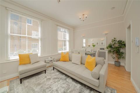 3 bedroom apartment for sale, London W8