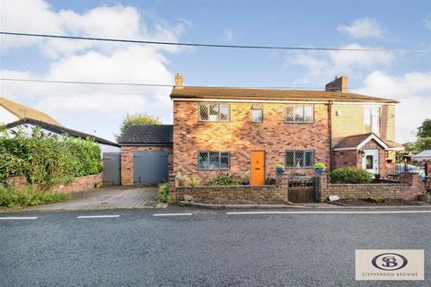 4 bedroom semi-detached house for sale, Stoneley Road, Crewe