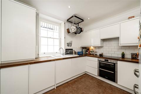 2 bedroom apartment for sale, London W1H