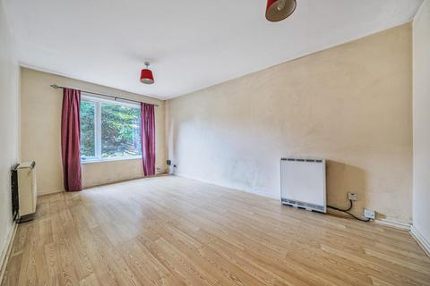 1 bedroom flat for sale, Tithe Barn Close, Kingston