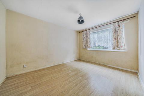 1 bedroom flat for sale, Tithe Barn Close, Kingston