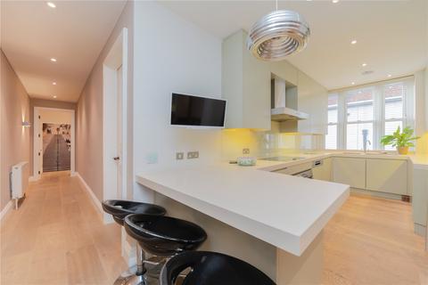 3 bedroom apartment to rent, Portman Mansions, London W1U