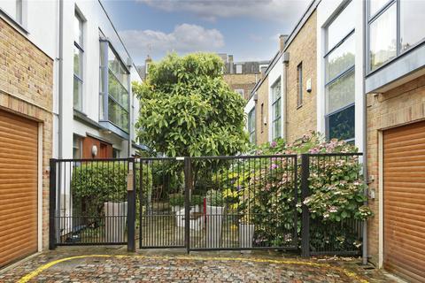 2 bedroom mews for sale, Dunworth Mews, London W11