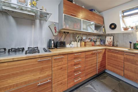 2 bedroom mews for sale, Dunworth Mews, London W11