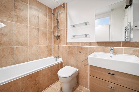 1 bedroom apartment for sale, Ambrosden Avenue, London SW1P