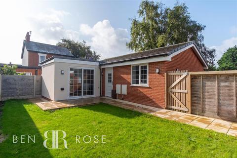 2 bedroom detached bungalow for sale, Lowerfield, Farington Moss, Leyland