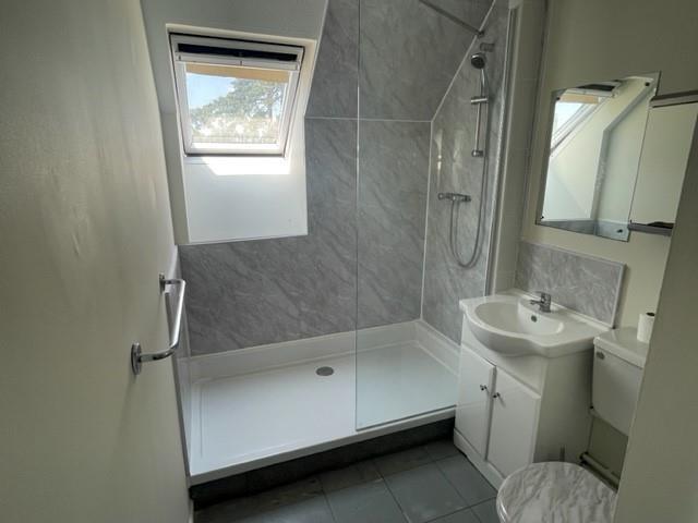 NEW SHOWER ROOM.jpg