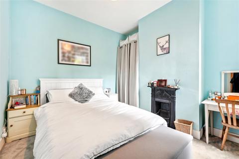 2 bedroom apartment for sale, Stapleton Road, London SW17