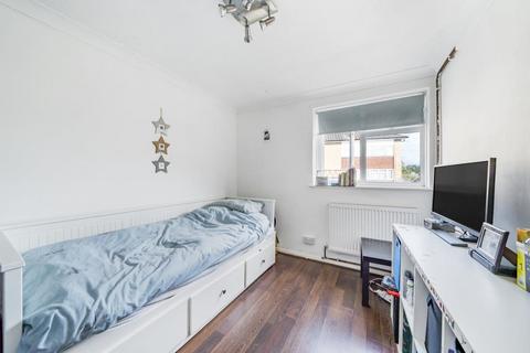 3 bedroom flat for sale, Camberley,  Surrey,  GU15