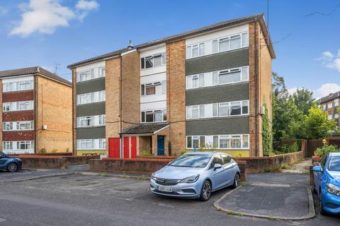 3 bedroom flat for sale, Camberley,  Surrey,  GU15